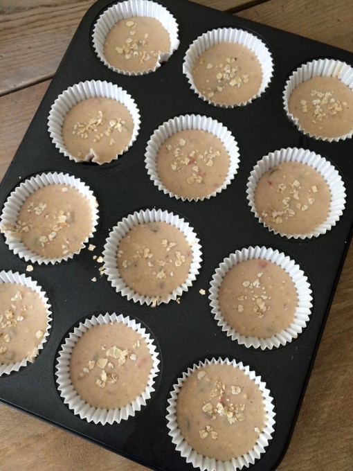 Rabarbermuffins met aardbei oven