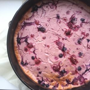 Healthy bosvruchten cheesecake
