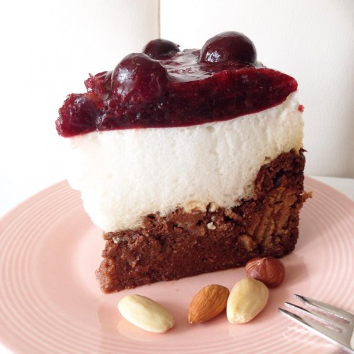 Brownie & cherry cheesecake 1