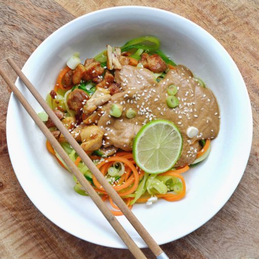 Zucchini noodles met pindasaus