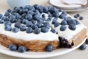 Bananenbrood taart met blauwe bessen 1