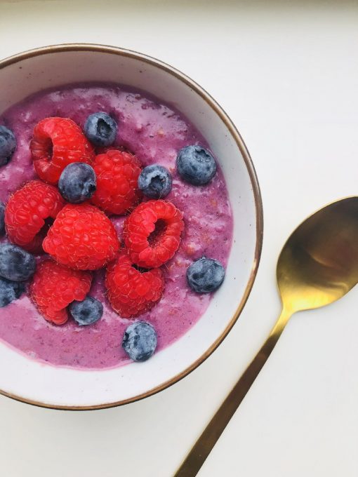 Havermout met rood fruit
