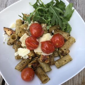 Pasta pesto met kip